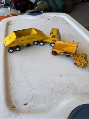 Tonka Yellow Bottom Dump Truck & Trailer Toy Set